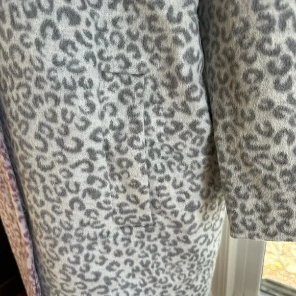 ASOS DESIGN PETITE Mix Gray Pink Leopard Cheetah Animal Print Brushed Coat - Picture 9 of 14
